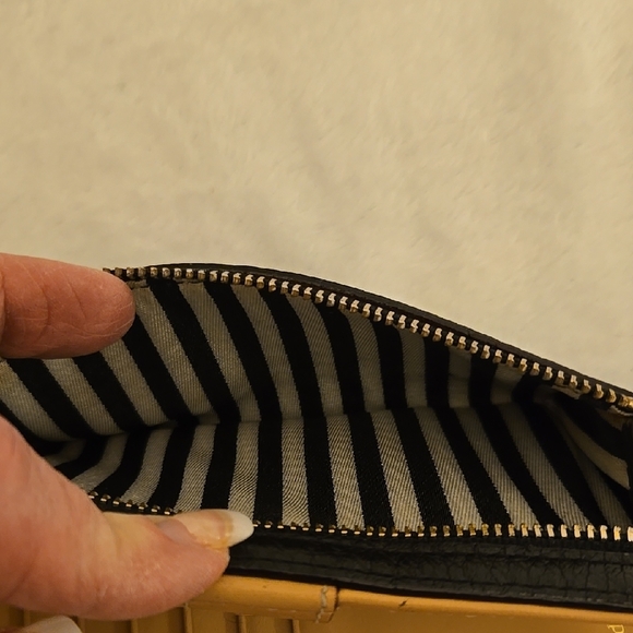 Kate Spade Black Wallet - Picture 12 of 15